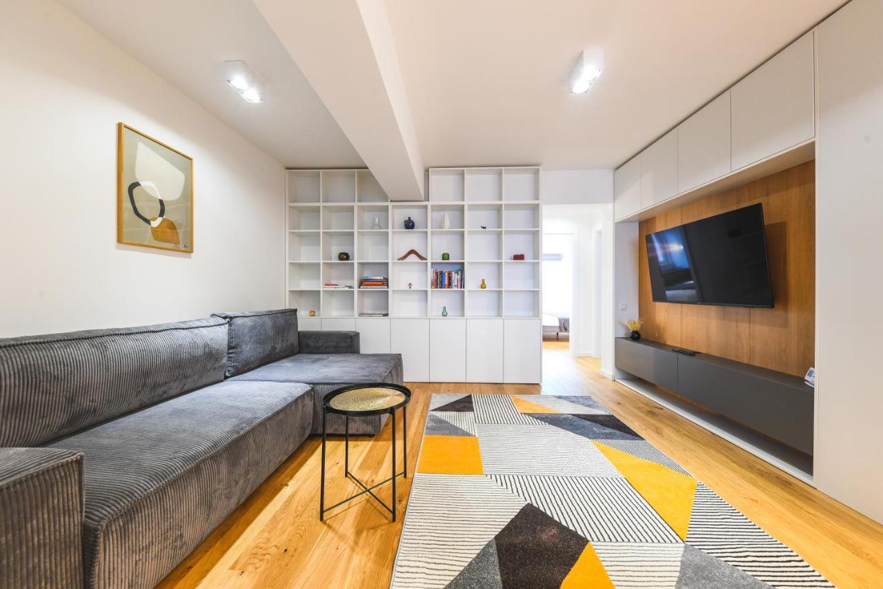 Charming 2 Bedroom Apartment Kluż-Napoka Zewnętrze zdjęcie